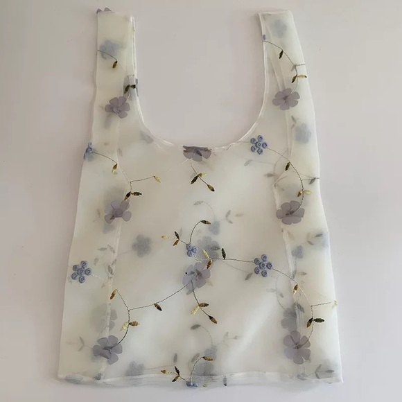 Embroidery Organza daisy/ lavender grocery bag, picnic bag - Picture 4 of 4